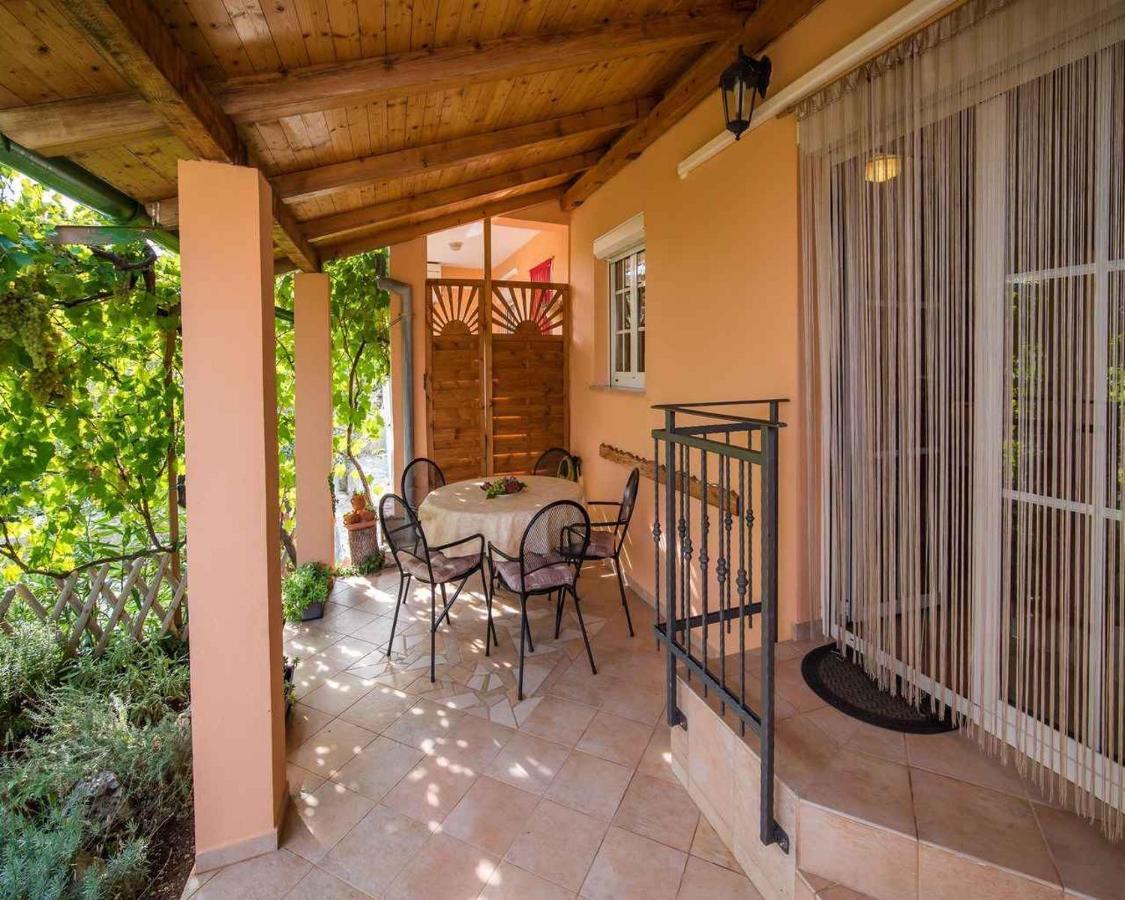 Apartments In Vrbnik/Insel Krk 13597 Экстерьер фото