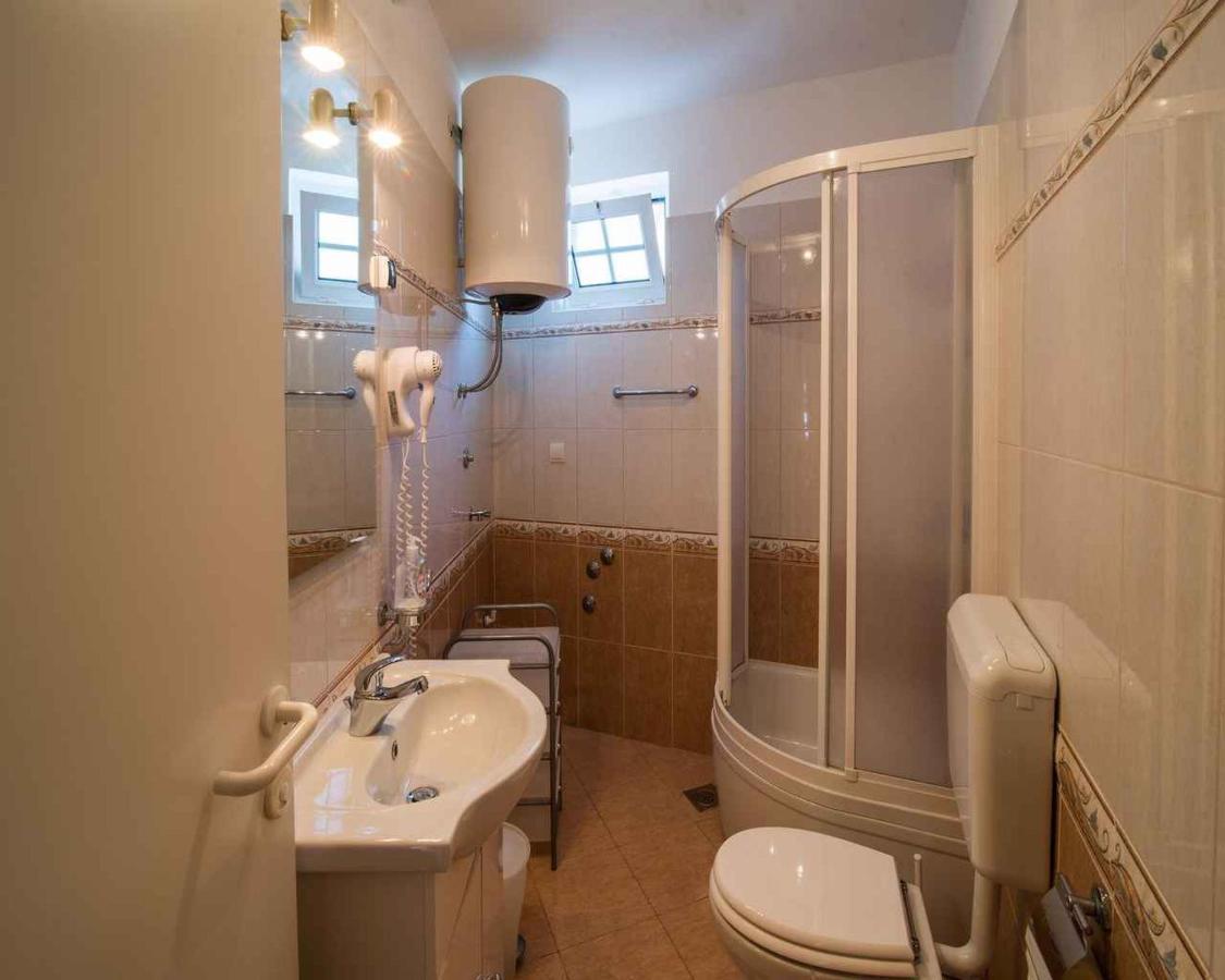 Apartments In Vrbnik/Insel Krk 13597 Экстерьер фото